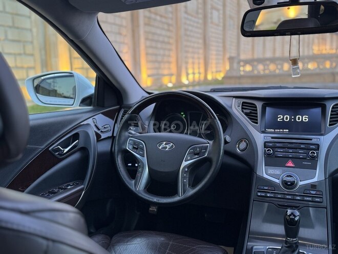 Hyundai Grandeur 2015, 101,500 km - 2.4 л - Bakı