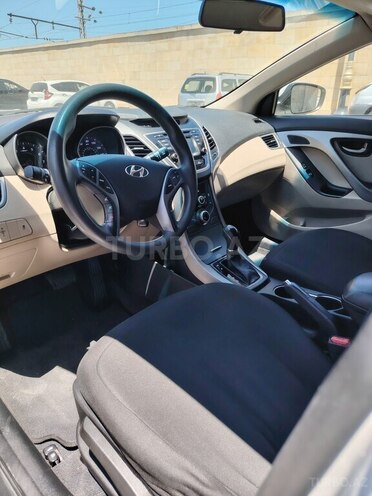 Hyundai Elantra 2015, 98,000 km - 1.8 l - Bakı