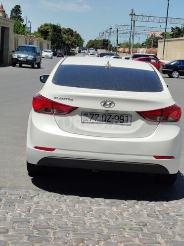 Hyundai Elantra 2015, 98,000 km - 1.8 l - Bakı