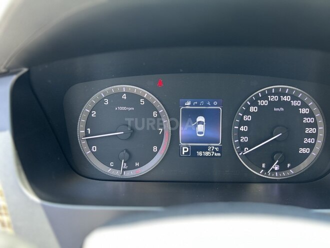 Hyundai Sonata-10