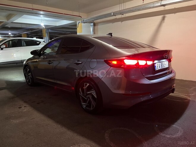 Hyundai Elantra 2018, 55,000 km - 2.0 l - Bakı