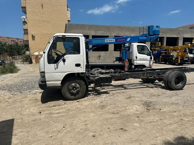 Isuzu NPR 66 L 2006, 148,500 km - 4.3 l - Sumqayıt