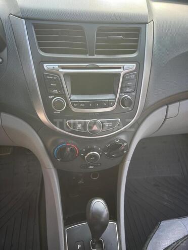 Hyundai Accent 2015, 104,000 km - 1.6 l - Bakı