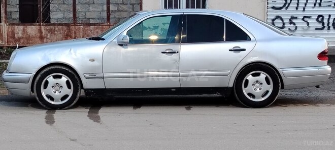 Mercedes E 220 d 1997, 555,555 km - 2.2 l - Yevlax
