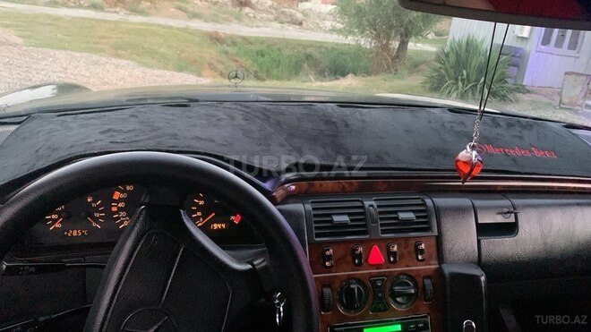 Mercedes E 200 1998, 600,000 km - 2.0 l - Şirvan