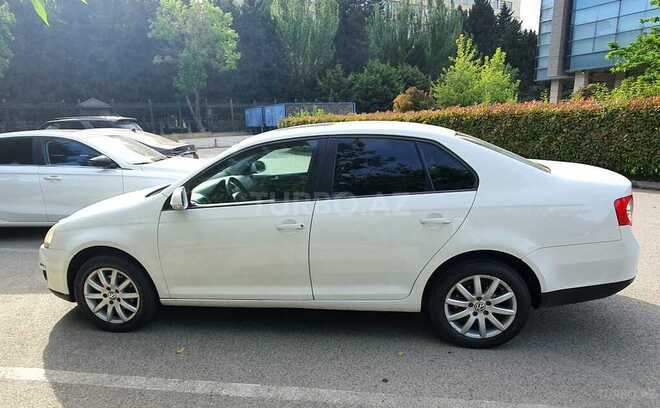 Volkswagen Jetta 2009, 200,000 km - 1.6 l - Bakı