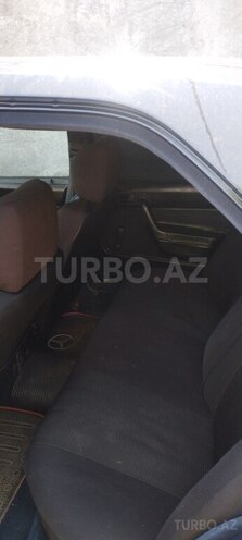 Mercedes 190 1989, 238,068 km - 2.0 l - Zaqatala