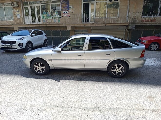 Opel Vectra 1996, 228,000 km - 1.8 l - Bakı