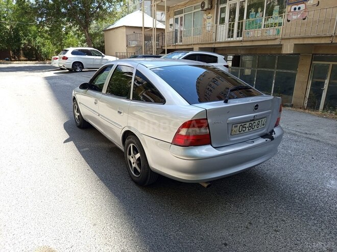 Opel Vectra 1996, 228,000 km - 1.8 l - Bakı