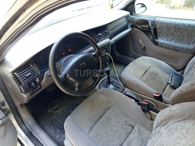 Opel Vectra 1996, 228,000 km - 1.8 l - Bakı