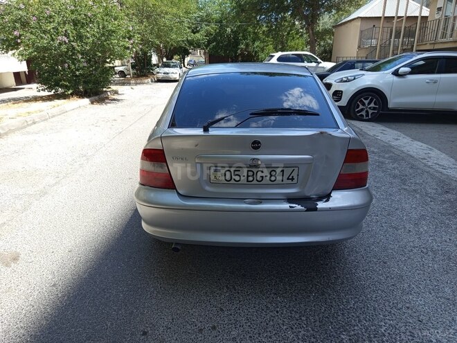 Opel Vectra 1996, 228,000 km - 1.8 l - Bakı