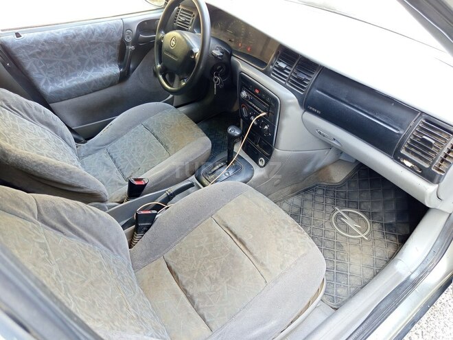 Opel Vectra 1996, 228,000 km - 1.8 l - Bakı