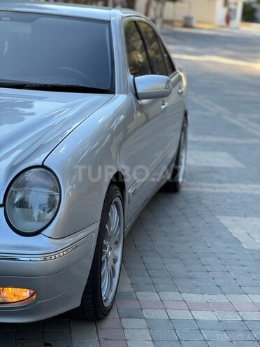 Mercedes E 270 2000, 260,000 km - 2.7 l - Bakı