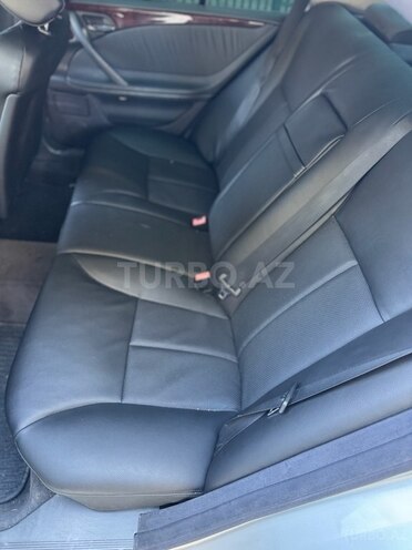 Mercedes E 270 2000, 260,000 km - 2.7 l - Bakı