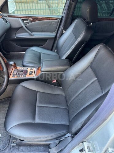 Mercedes E 270 2000, 260,000 km - 2.7 l - Bakı