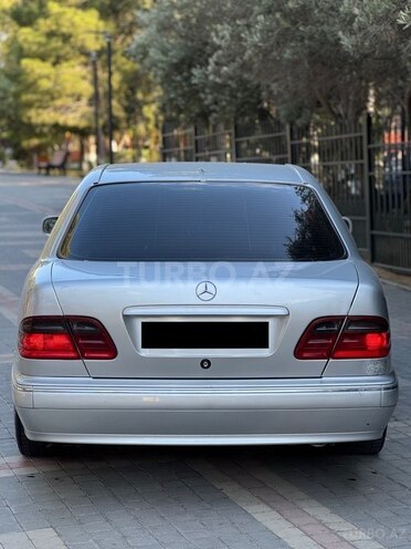 Mercedes E 270 2000, 260,000 km - 2.7 l - Bakı