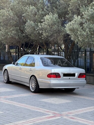 Mercedes E 270 2000, 260,000 km - 2.7 l - Bakı
