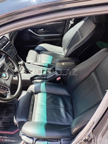 BMW 528 2002, 500,000 km - 2.8 l - Bakı
