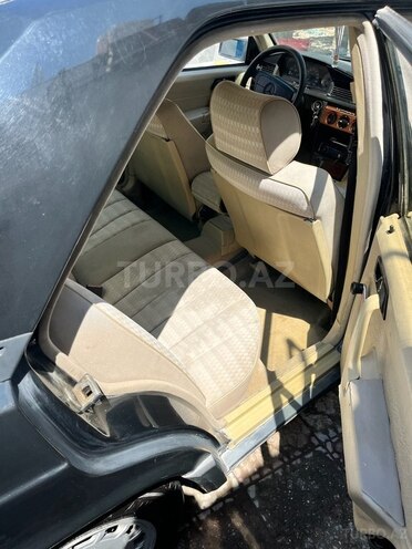Mercedes 190 1992, 280,000 km - 1.8 л - Bakı