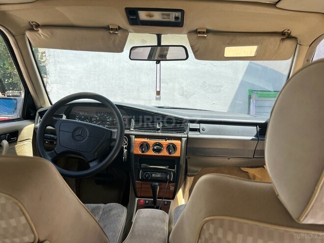 Mercedes 190 1992, 280,000 km - 1.8 л - Bakı