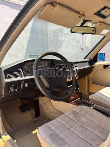 Mercedes 190 1992, 280,000 km - 1.8 л - Bakı