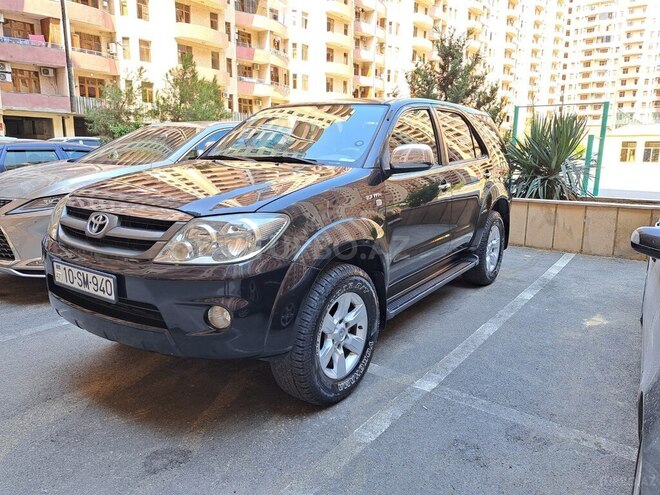 Toyota Fortuner-3