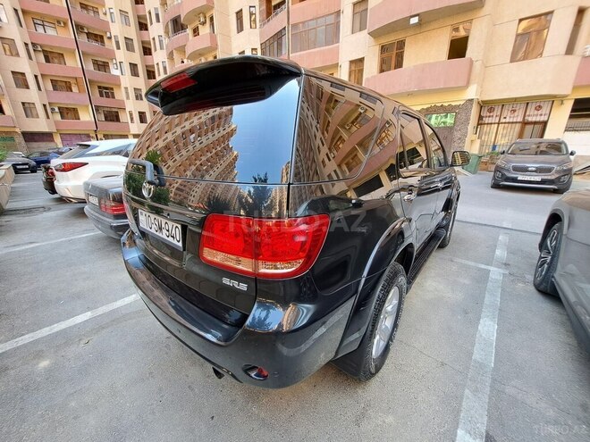 Toyota Fortuner-6