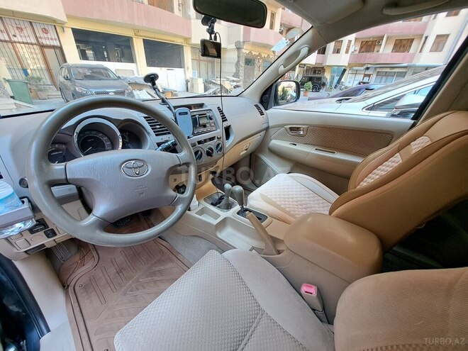 Toyota Fortuner-10