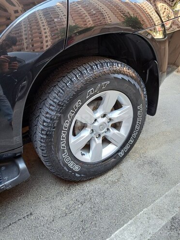 Toyota Fortuner-13