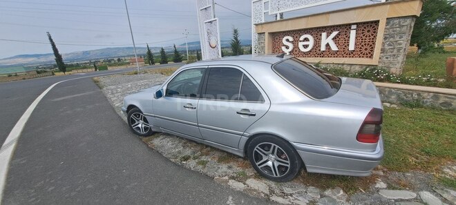 Mercedes C 230 1999, 483,253 km - 2.3 л - Şəki