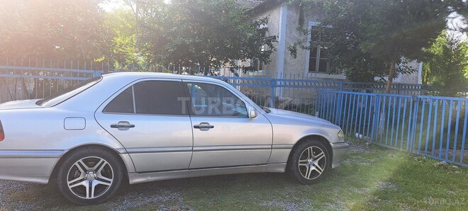 Mercedes C 230 1999, 483,253 km - 2.3 л - Şəki