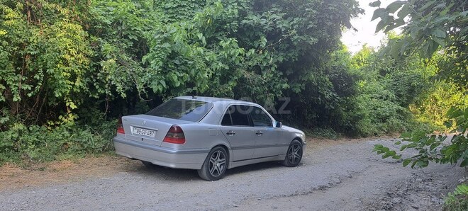 Mercedes C 230 1999, 483,253 km - 2.3 л - Şəki