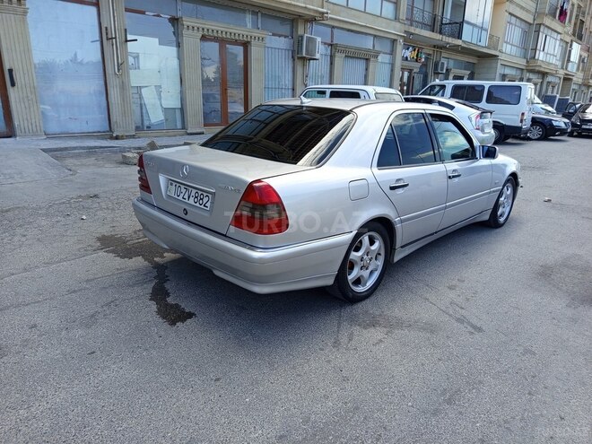 Mercedes C 200 1995, 228,000 km - 2.0 l - Bakı