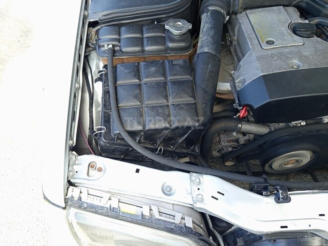 Mercedes C 200 1995, 228,000 km - 2.0 l - Bakı