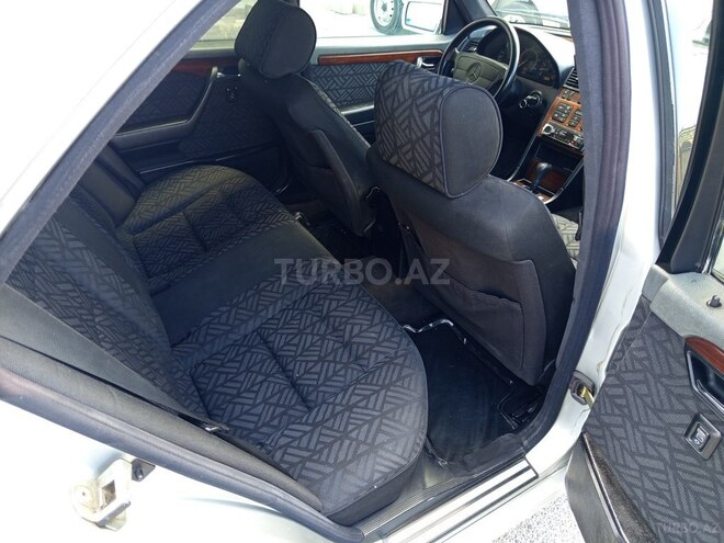 Mercedes C 200 1995, 228,000 km - 2.0 l - Bakı