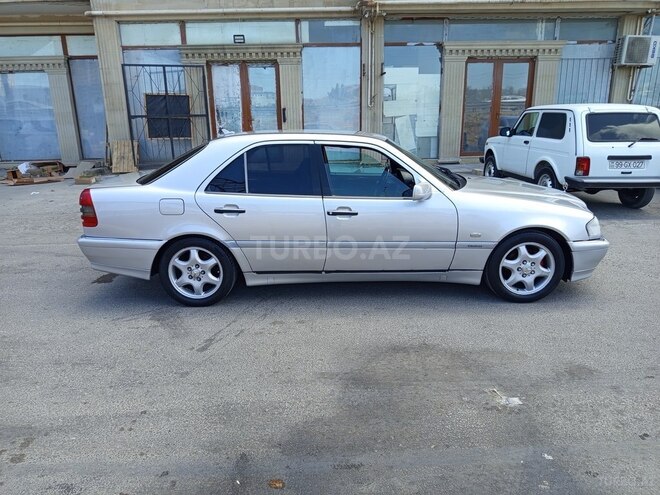 Mercedes C 200 1995, 228,000 km - 2.0 l - Bakı