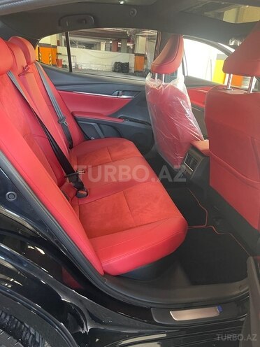 Toyota Camry-9