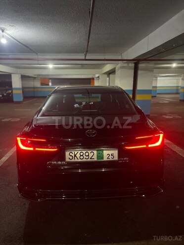 Toyota Camry-17