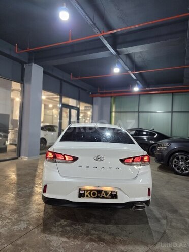 Hyundai Sonata-5