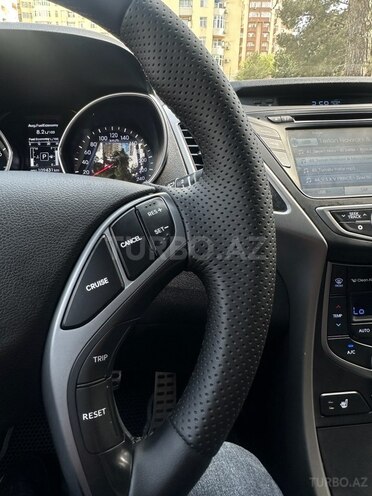 Hyundai Elantra 2015, 111,000 km - 1.8 l - Bakı