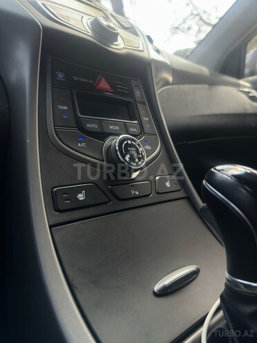 Hyundai Elantra 2015, 111,000 km - 1.8 l - Bakı