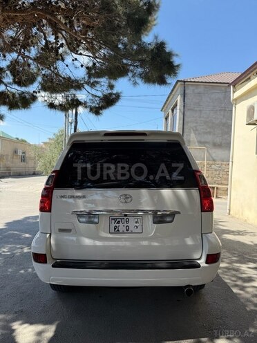 Toyota Land Cruiser Prado-4