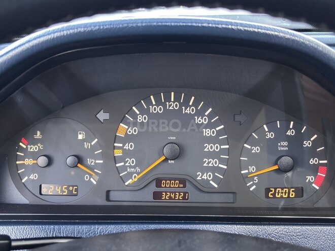 Mercedes C 180 1998, 324,000 km - 1.8 l - Bakı