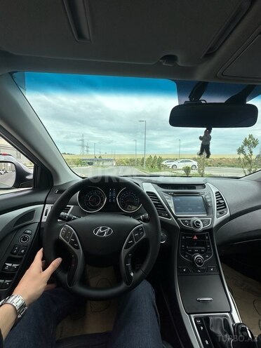 Hyundai Elantra 2015, 111,000 km - 1.8 l - Bakı
