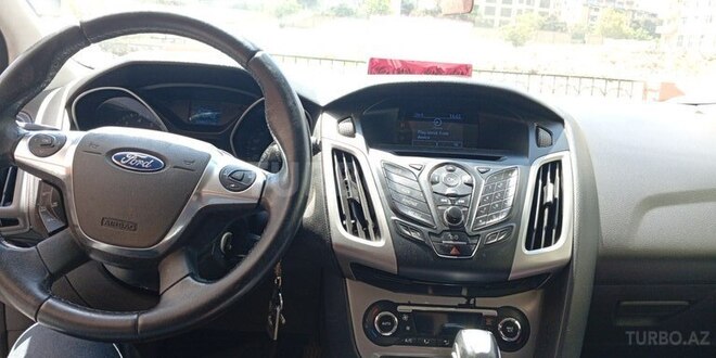 Ford Focus 2013, 89,000 km - 1.6 л - Bakı