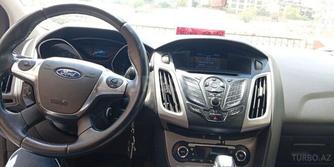 Ford Focus 2013, 89,000 km - 1.6 л - Bakı