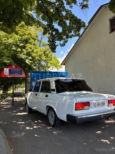 LADA (VAZ) 2107 2007, 50,000 km - 1.6 л - Qax