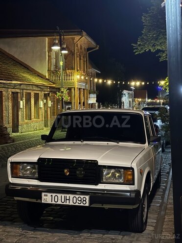 LADA (VAZ) 2107 2007, 50,000 km - 1.6 л - Qax