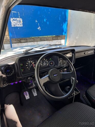 LADA (VAZ) 2107 2007, 50,000 km - 1.6 л - Qax
