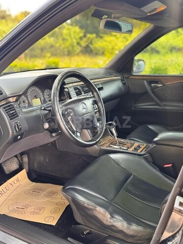 Mercedes E 240 2000, 400,000 km - 2.4 l - Gəncə